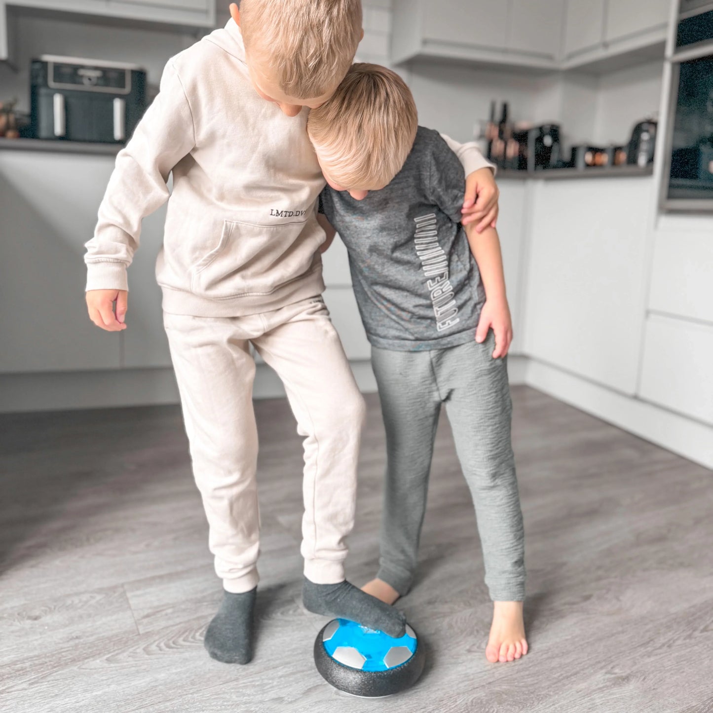 LumiKick™ | Hover-fodbold med LED-lys til børn